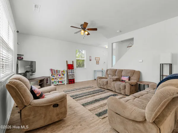 $2,250 | 206 J J Belton Court, Sneads Ferry, NC 28460