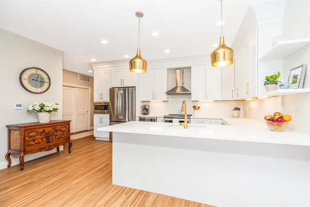 $1,175,000 | 99 Foundry Place, Unit 310, Portsmouth, NH 03801