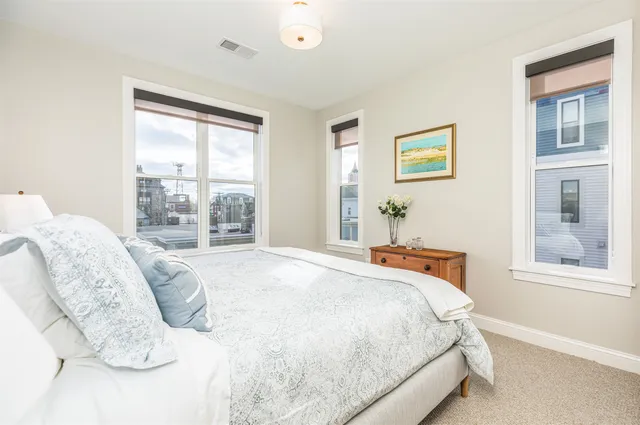 $1,175,000 | 99 Foundry Place, Unit 310, Portsmouth, NH 03801