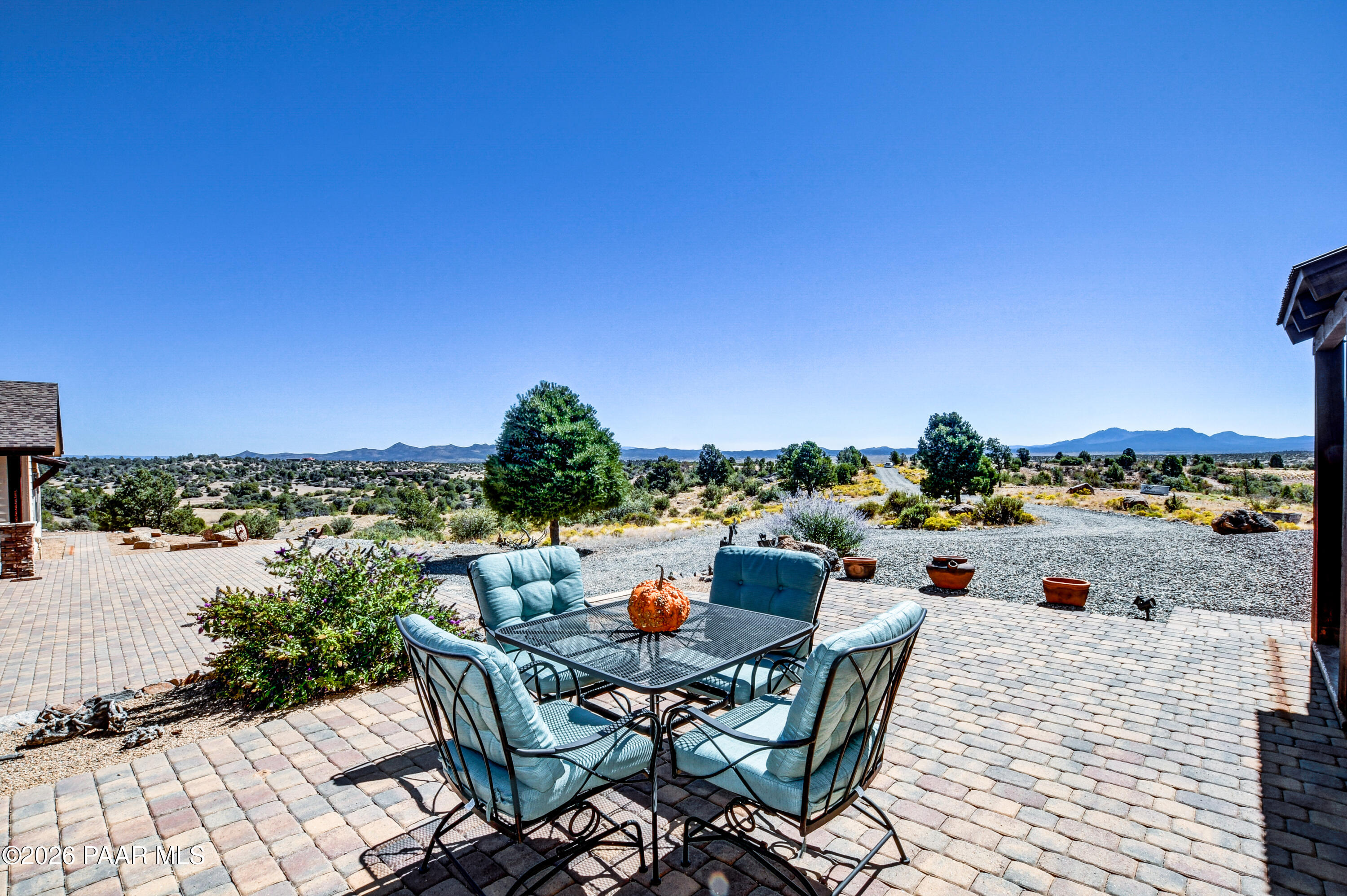 20202 North Las Vegas Road Prescott, AZ 86305 - Photo 11 of 93 Front Patio 1