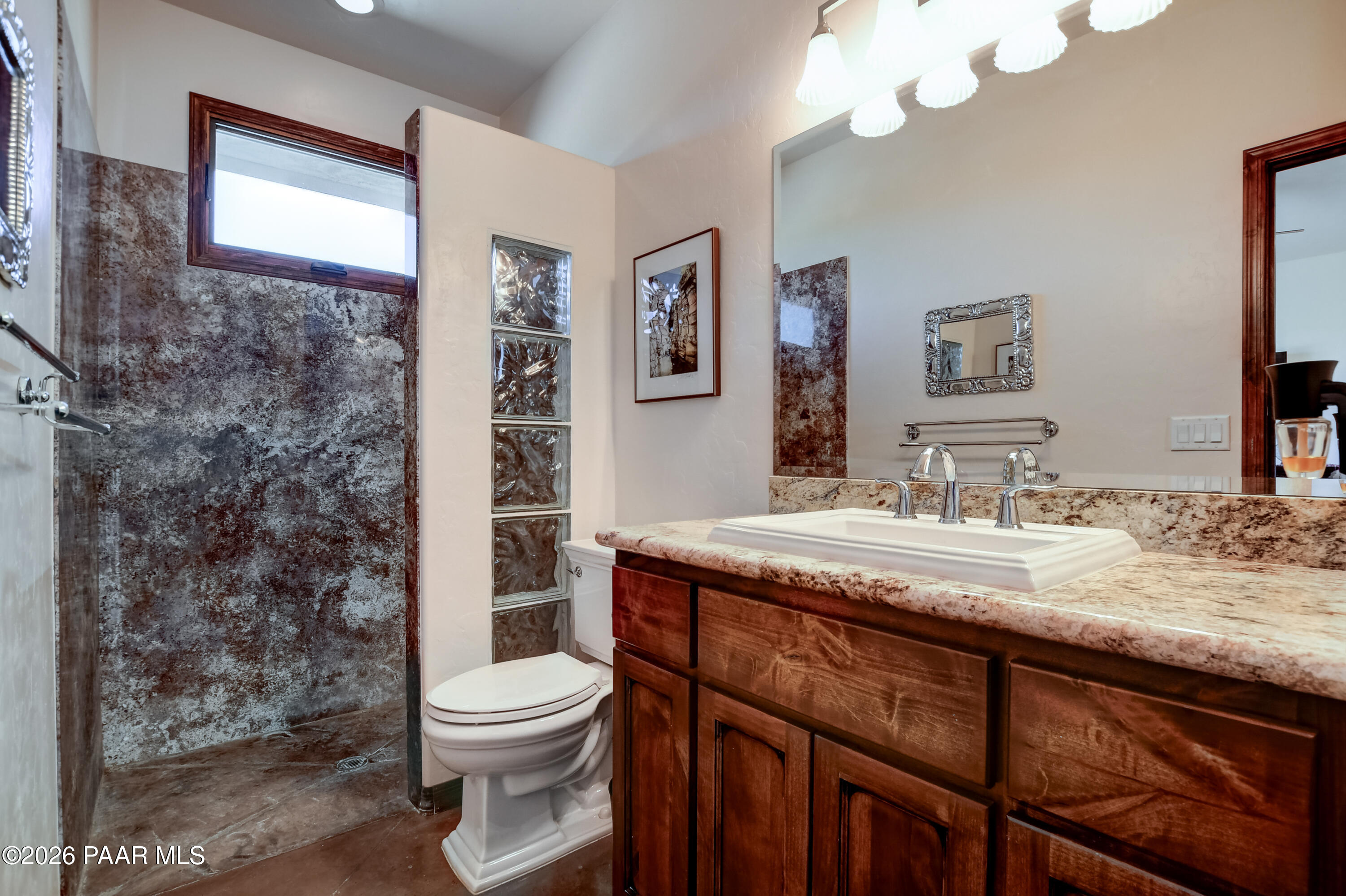 20202 North Las Vegas Road Prescott, AZ 86305 - Photo 41 of 93 Guest Bathroom 1