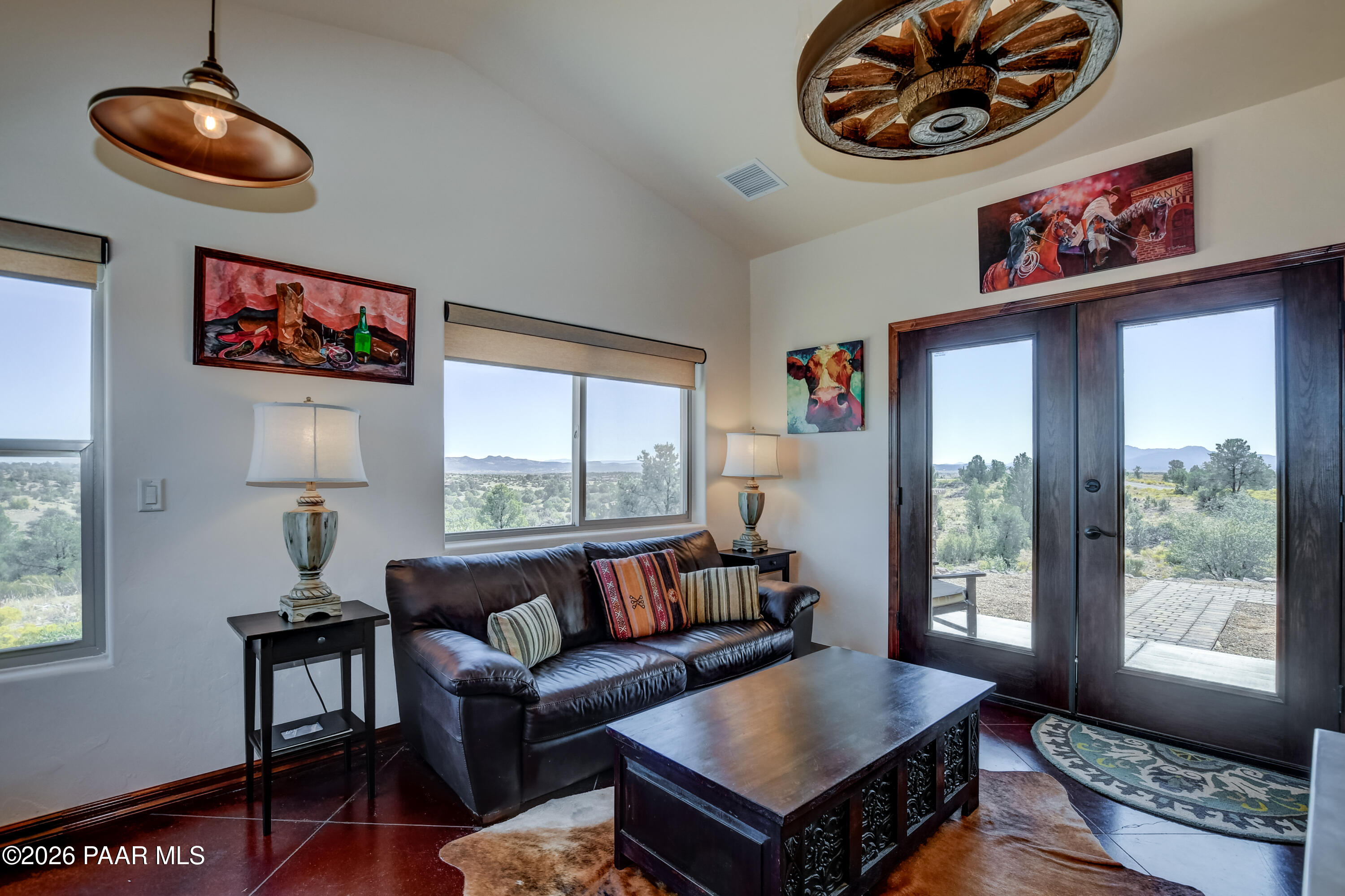 20202 North Las Vegas Road Prescott, AZ 86305 - Photo 64 of 93 Guest House Living Room 2