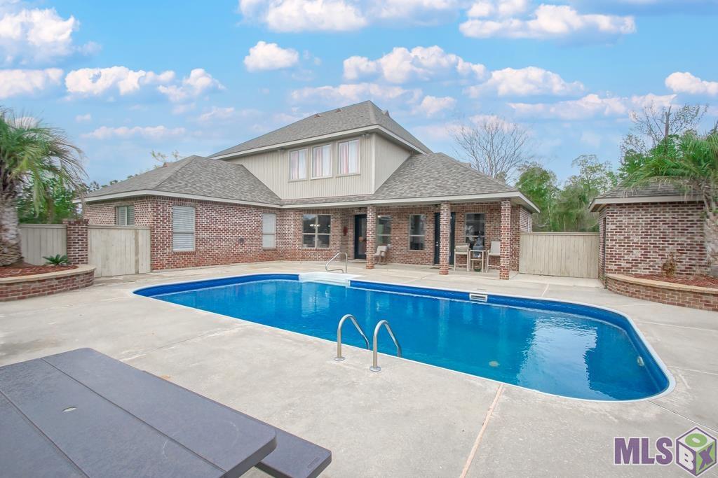 29090 Highway 444 Springfield, LA 70462 - Photo 8 of 36