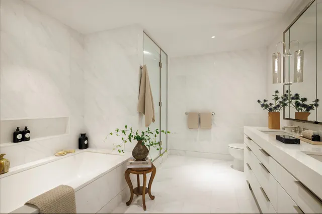 $6,495,000 | 212 West 72nd Street, Unit 9H | Upper West Side