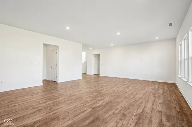 $474,900 | 2586 Kingman Drive, Whitestown, IN 46075