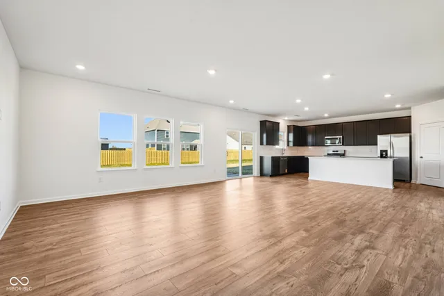 $474,900 | 2586 Kingman Drive, Whitestown, IN 46075