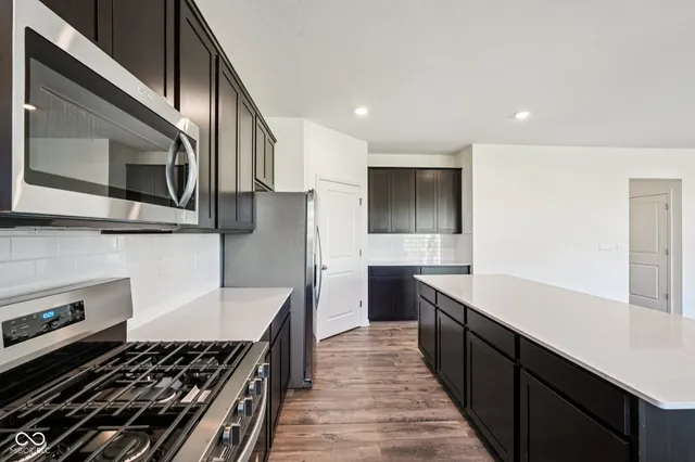 $474,900 | 2586 Kingman Drive, Whitestown, IN 46075