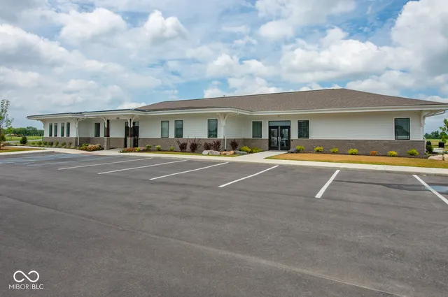 $474,900 | 2586 Kingman Drive, Whitestown, IN 46075