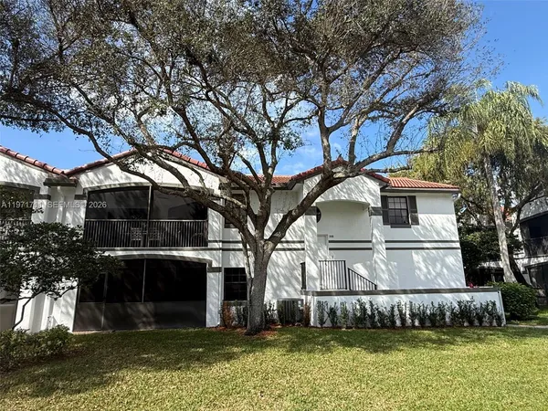 $2,600 | 402 Southwest 158th Terrace, Unit 201, Pembroke Pines, FL 33027