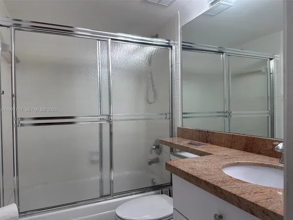 $2,600 | 402 Southwest 158th Terrace, Unit 201, Pembroke Pines, FL 33027