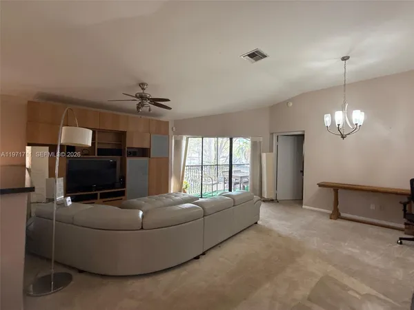 $2,600 | 402 Southwest 158th Terrace, Unit 201, Pembroke Pines, FL 33027