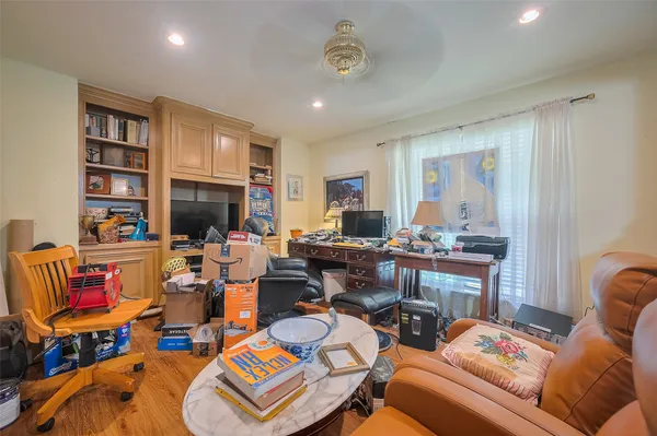 $999,000 | 30926 Hilltop Lane, Magnolia, TX 77354