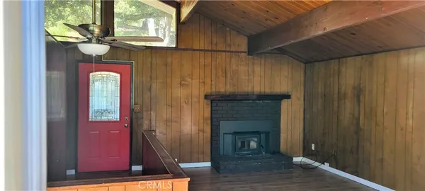 $2,200 | 389 Dorn Drive, Crestline, CA 92325