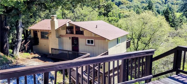 $2,200 | 389 Dorn Drive, Crestline, CA 92325