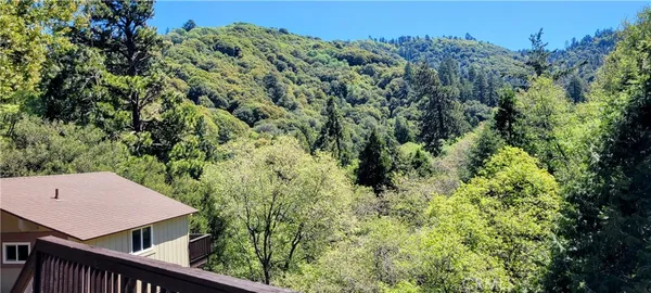 $2,200 | 389 Dorn Drive, Crestline, CA 92325