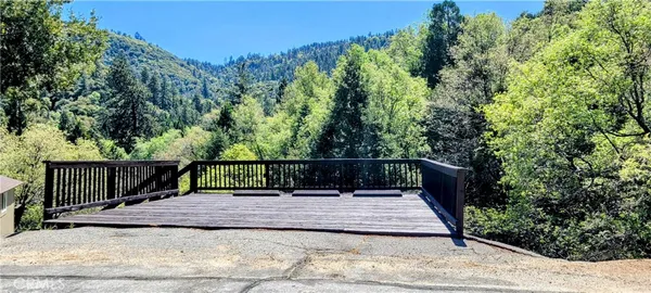 $2,200 | 389 Dorn Drive, Crestline, CA 92325