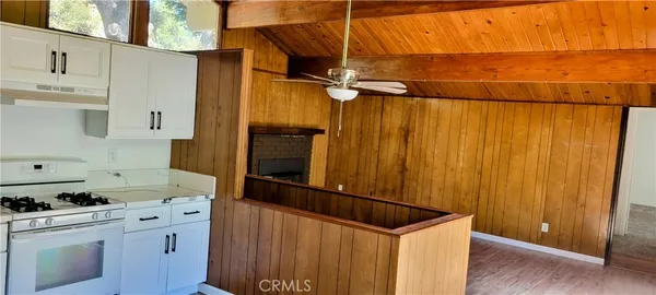 $2,200 | 389 Dorn Drive, Crestline, CA 92325