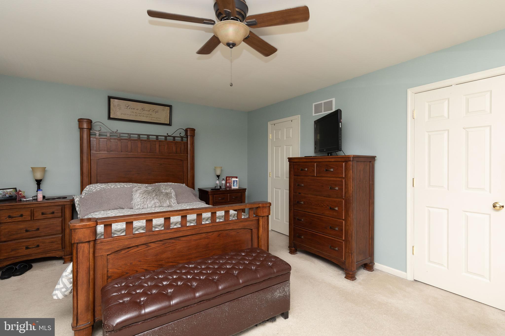 322 Pennington Way Perkasie, PA 18944 - Photo 18 of 32