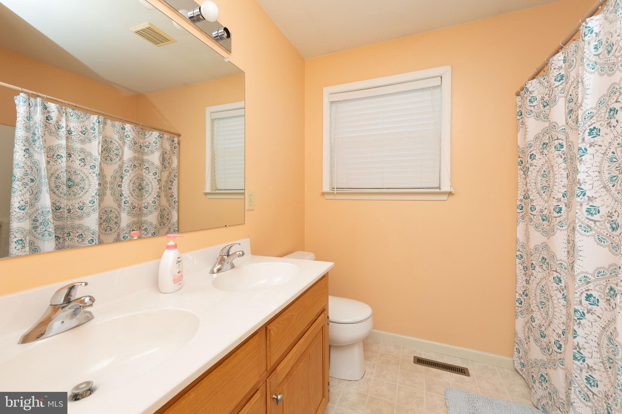 322 Pennington Way Perkasie, PA 18944 - Photo 25 of 32