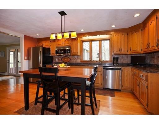 10 Snyder Road Medfield, MA 02052 - Photo 8 of 29 Gallery Image 8