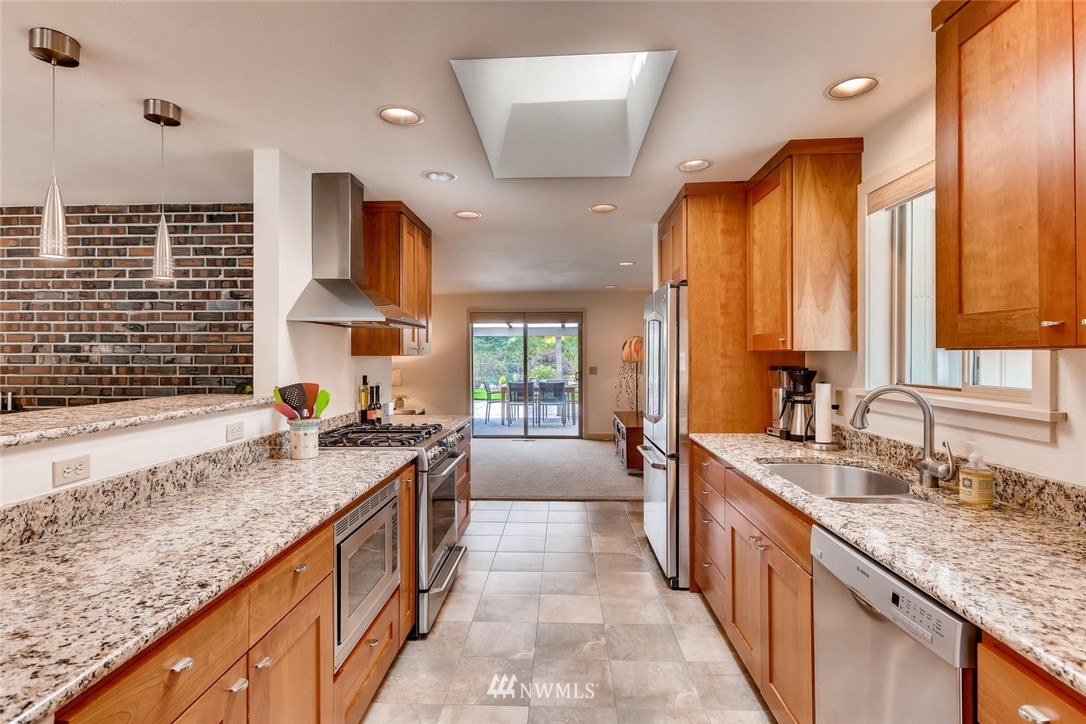13837 Southeast 142nd Street Renton, WA 98059 - Photo 11 of 25