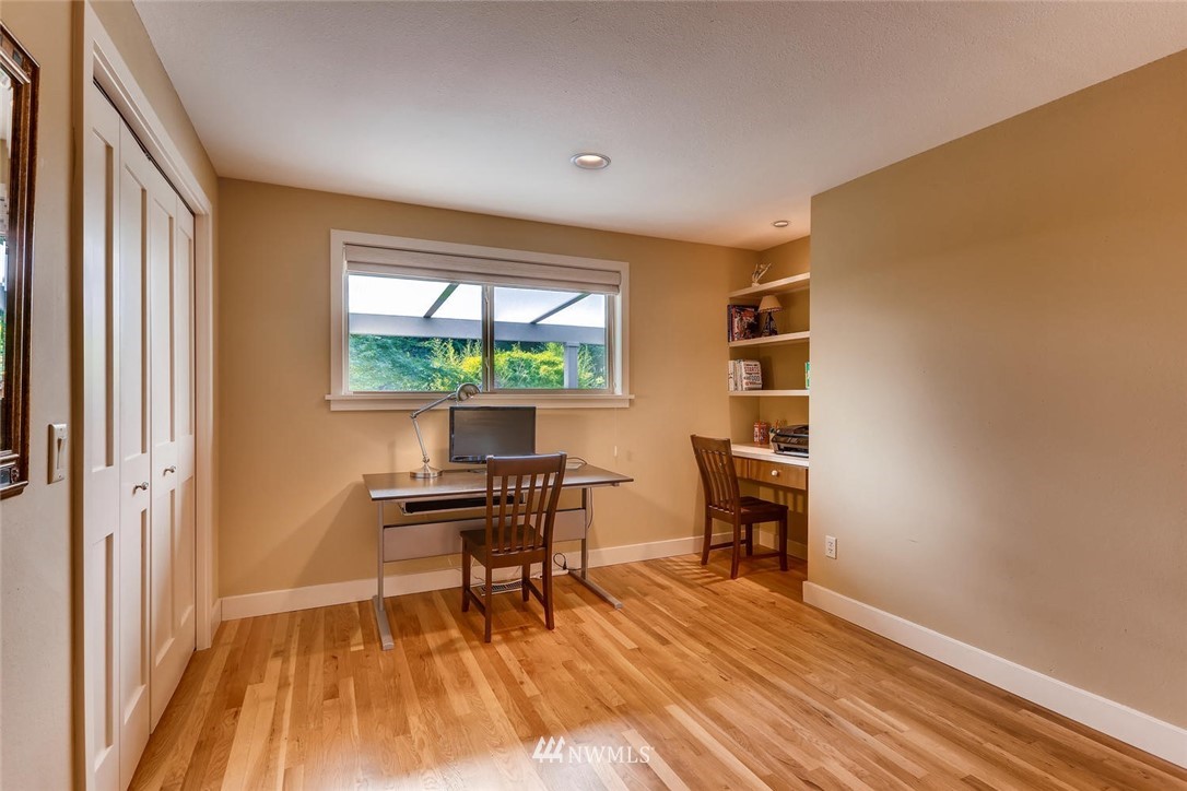 13837 Southeast 142nd Street Renton, WA 98059 - Photo 20 of 25