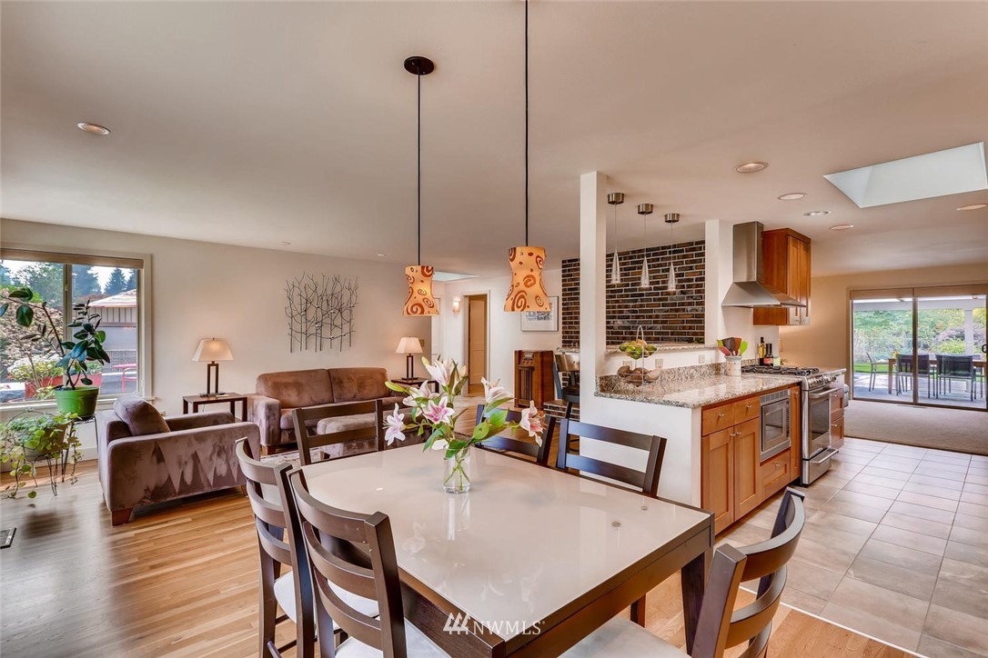 13837 Southeast 142nd Street Renton, WA 98059 - Photo 10 of 25