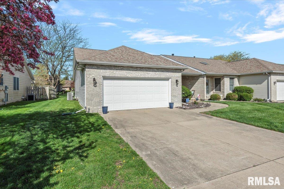 2811 Haggard Drive Springfield, IL 62711 - Photo 3 of 34