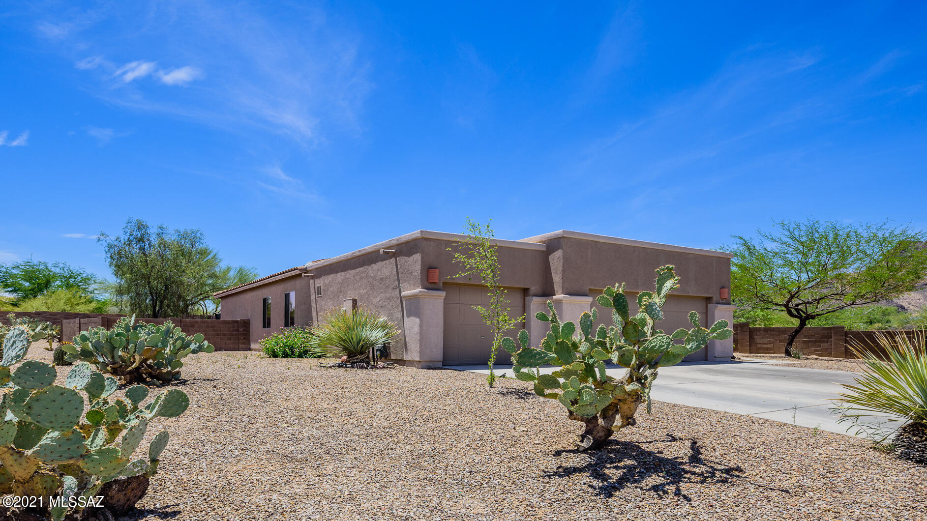 7603 West Rising Ridge Road Tucson, AZ 85743 - Photo 1 of 39