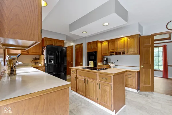 $549,900 | 7020 Oakbay Drive, Noblesville, IN 46062