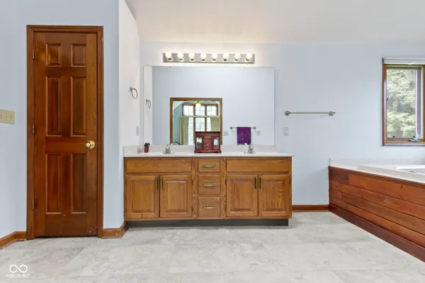 $549,900 | 7020 Oakbay Drive, Noblesville, IN 46062