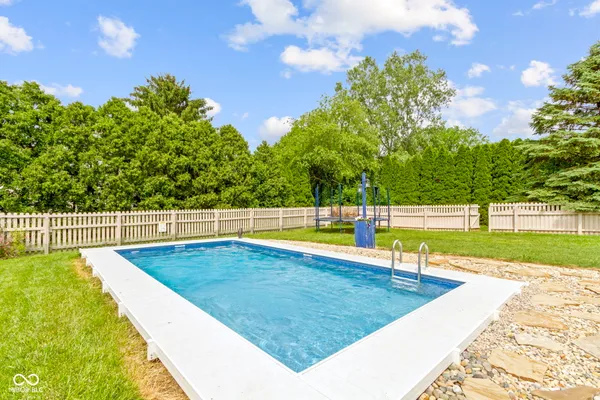 $549,900 | 7020 Oakbay Drive, Noblesville, IN 46062