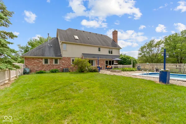 $549,900 | 7020 Oakbay Drive, Noblesville, IN 46062