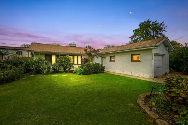 $425,000 | 9628 Keystone Avenue, Skokie, IL 60076