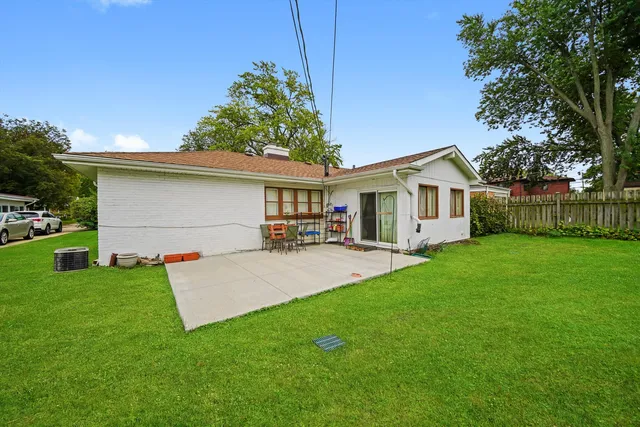 $425,000 | 9628 Keystone Avenue, Skokie, IL 60076