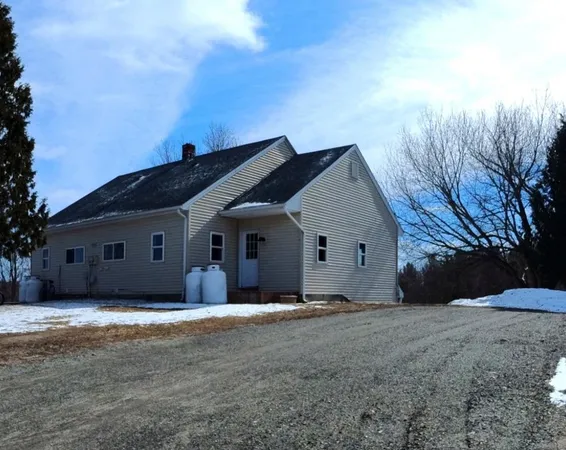$1,800 | 50 Owens Lane, Unit 4A, Barton, VT 05822