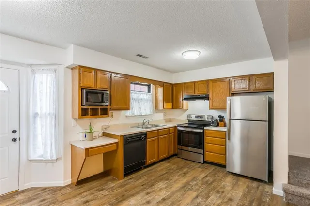 $185,000 | 408 Northeast 6th Street, Unit C, Blue Springs, MO 64014