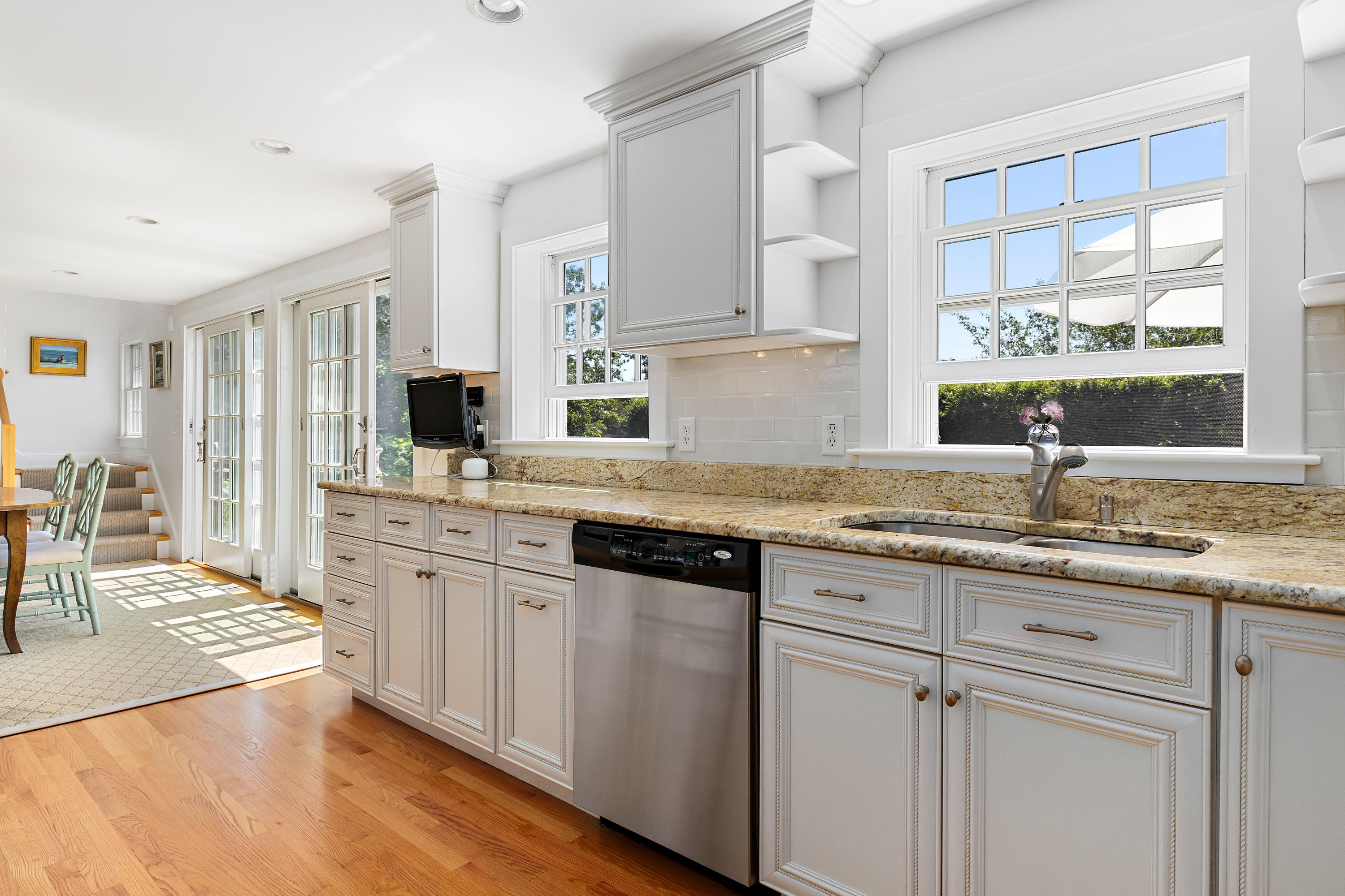 32 Pine Grove Road Chatham, MA 02633 - Photo 12 of 40 32PinLR-18