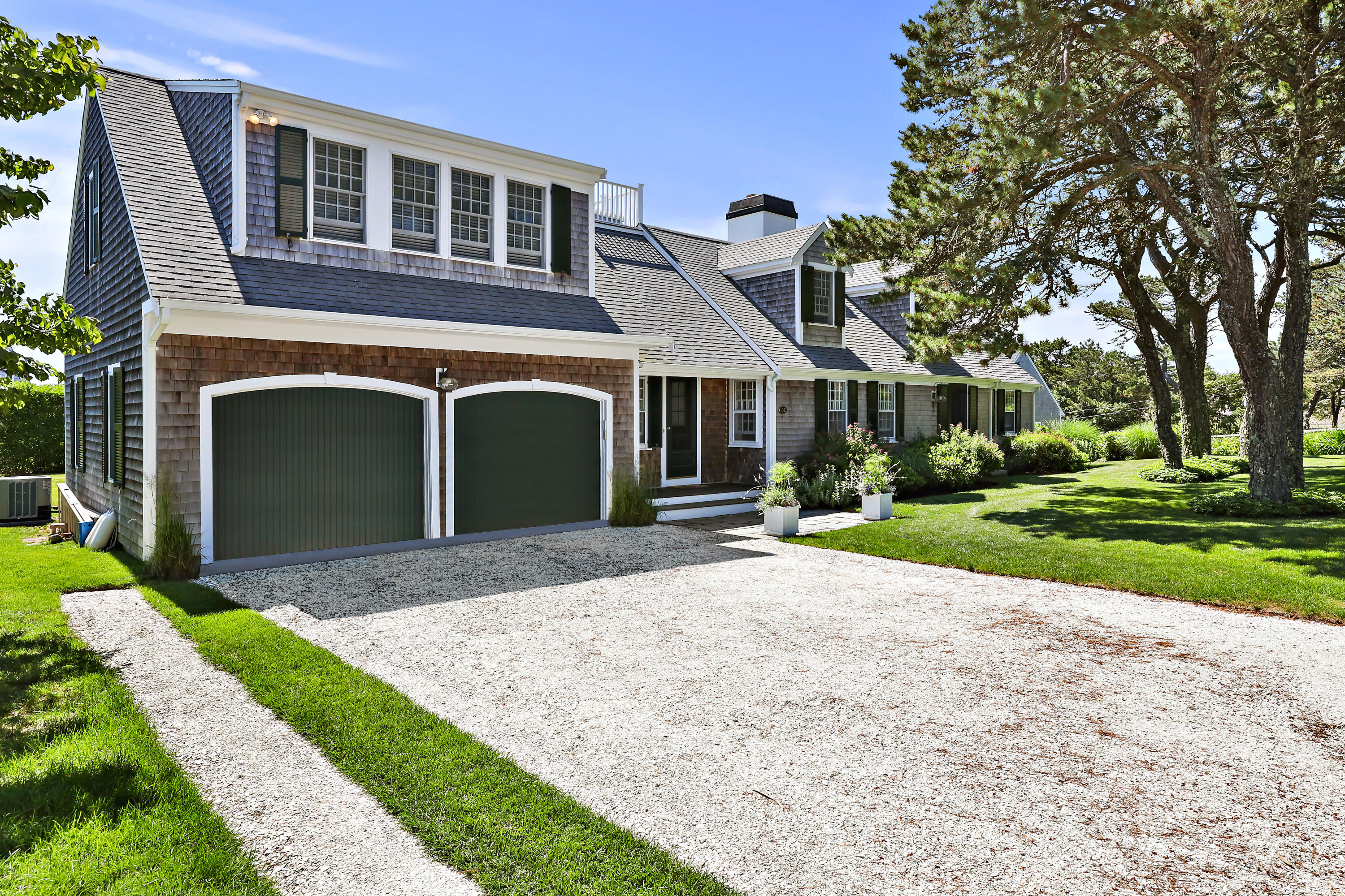 32 Pine Grove Road Chatham, MA 02633 - Photo 3 of 40 32PinLR-4