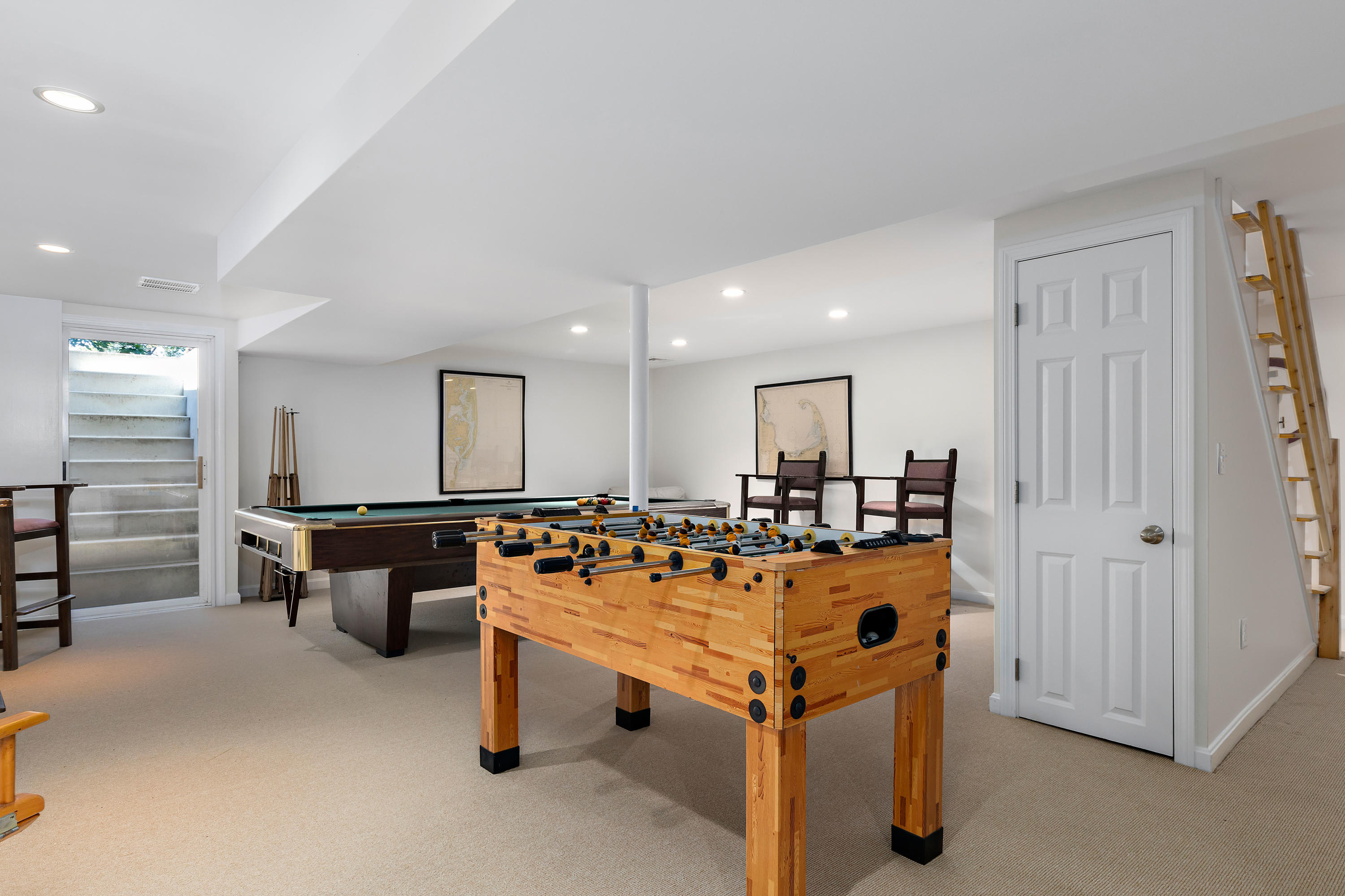 32 Pine Grove Road Chatham, MA 02633 - Photo 34 of 40 32PinLR-46