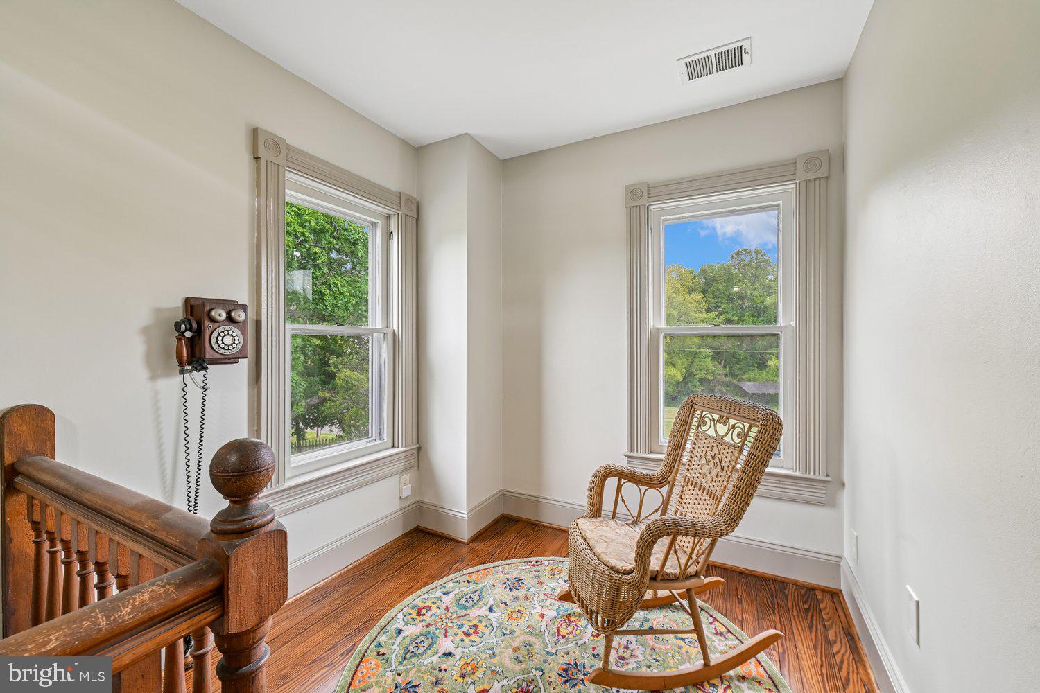 17401 Milltown Landing Road Brandywine, MD 20613 - Photo 61 of 96 a workspace with furniture and a window