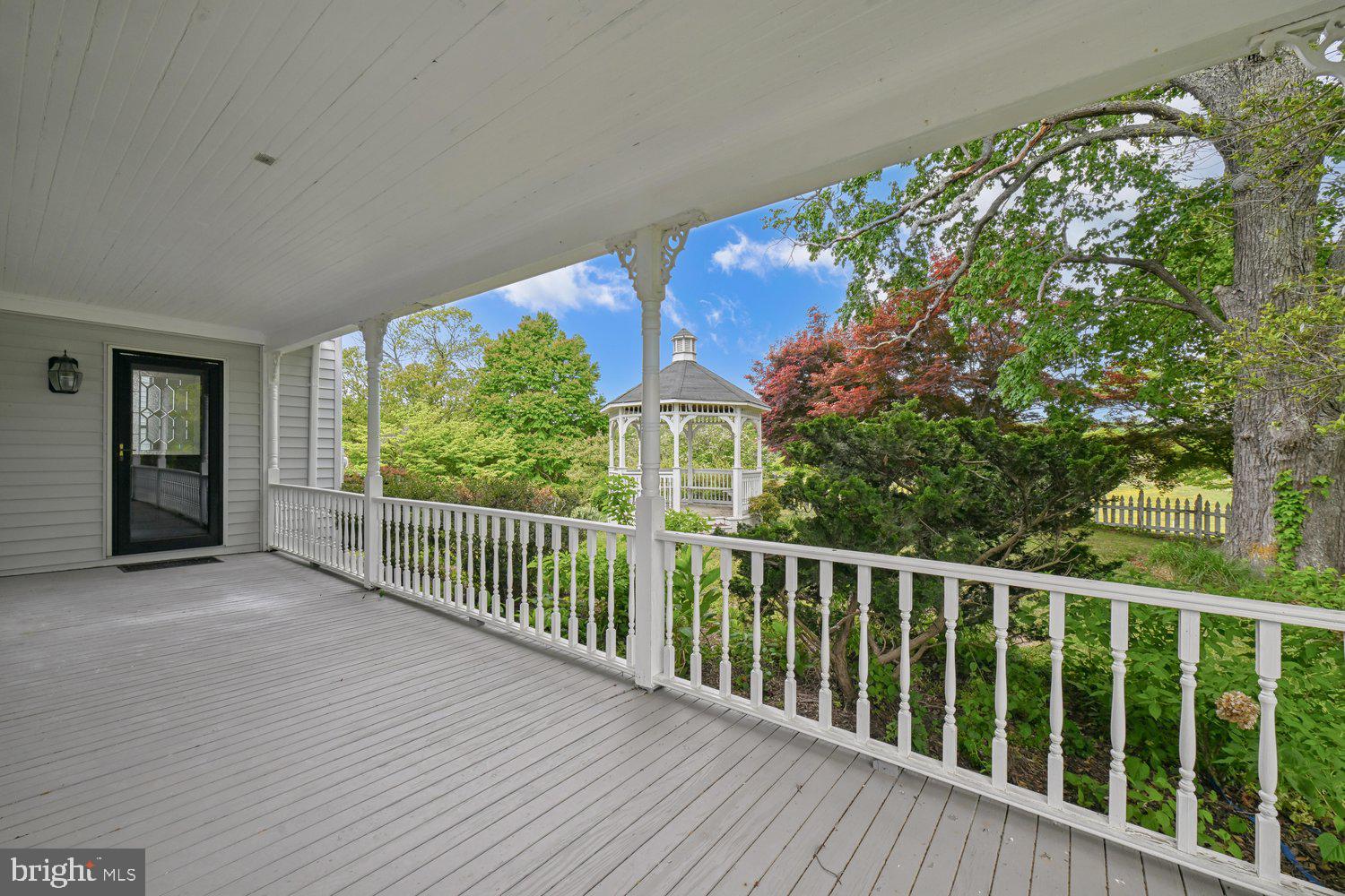 17401 Milltown Landing Road Brandywine, MD 20613 - Photo 10 of 96 a view of a balcony with wooden floor