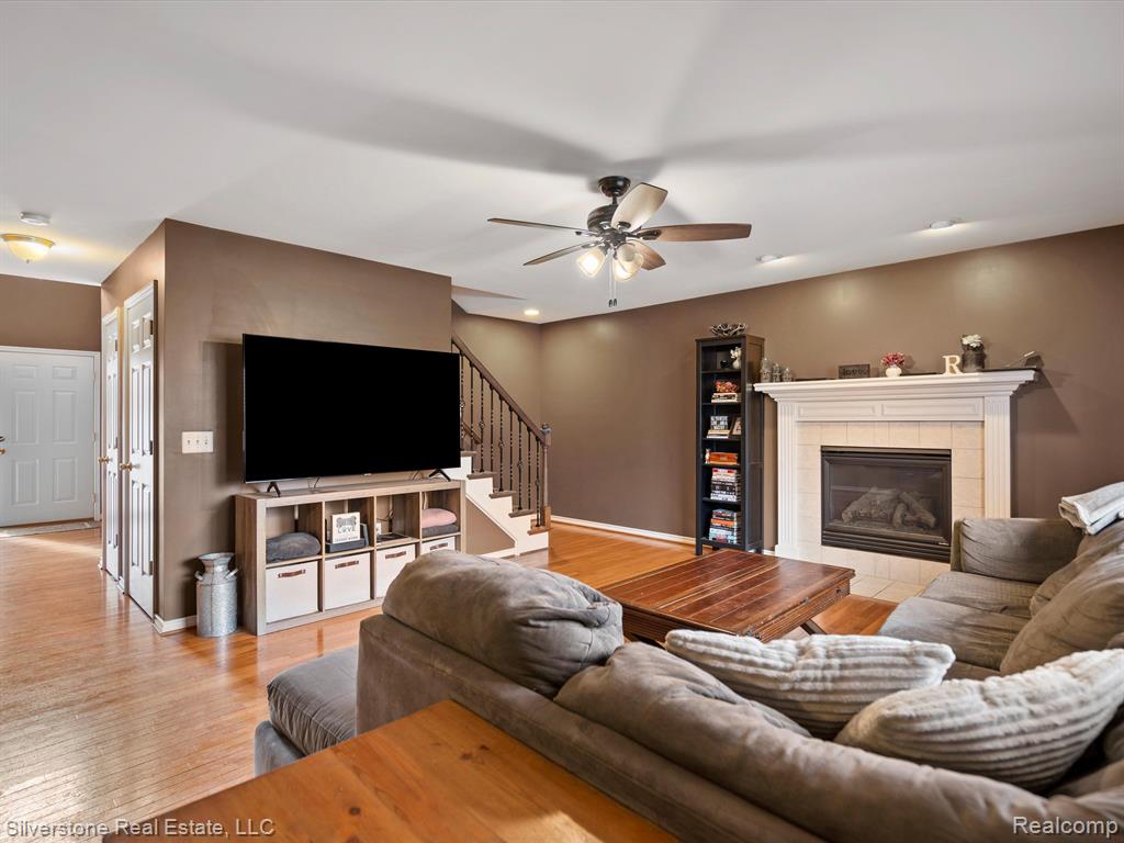 3759 Alida Avenue Rochester, MI 48309 - Photo 6 of 34
