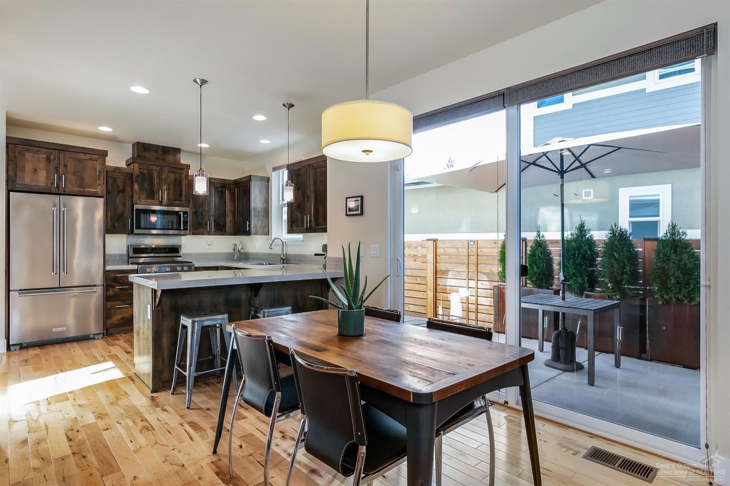 63368 O. B. Riley Road Bend, OR 97703 - Photo 2 of 25 Gallery Image 2