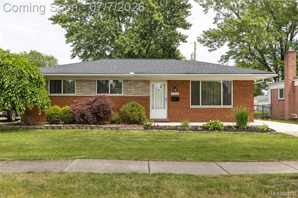 $270,000 | 27268 Wagner Drive, Warren, MI 48093