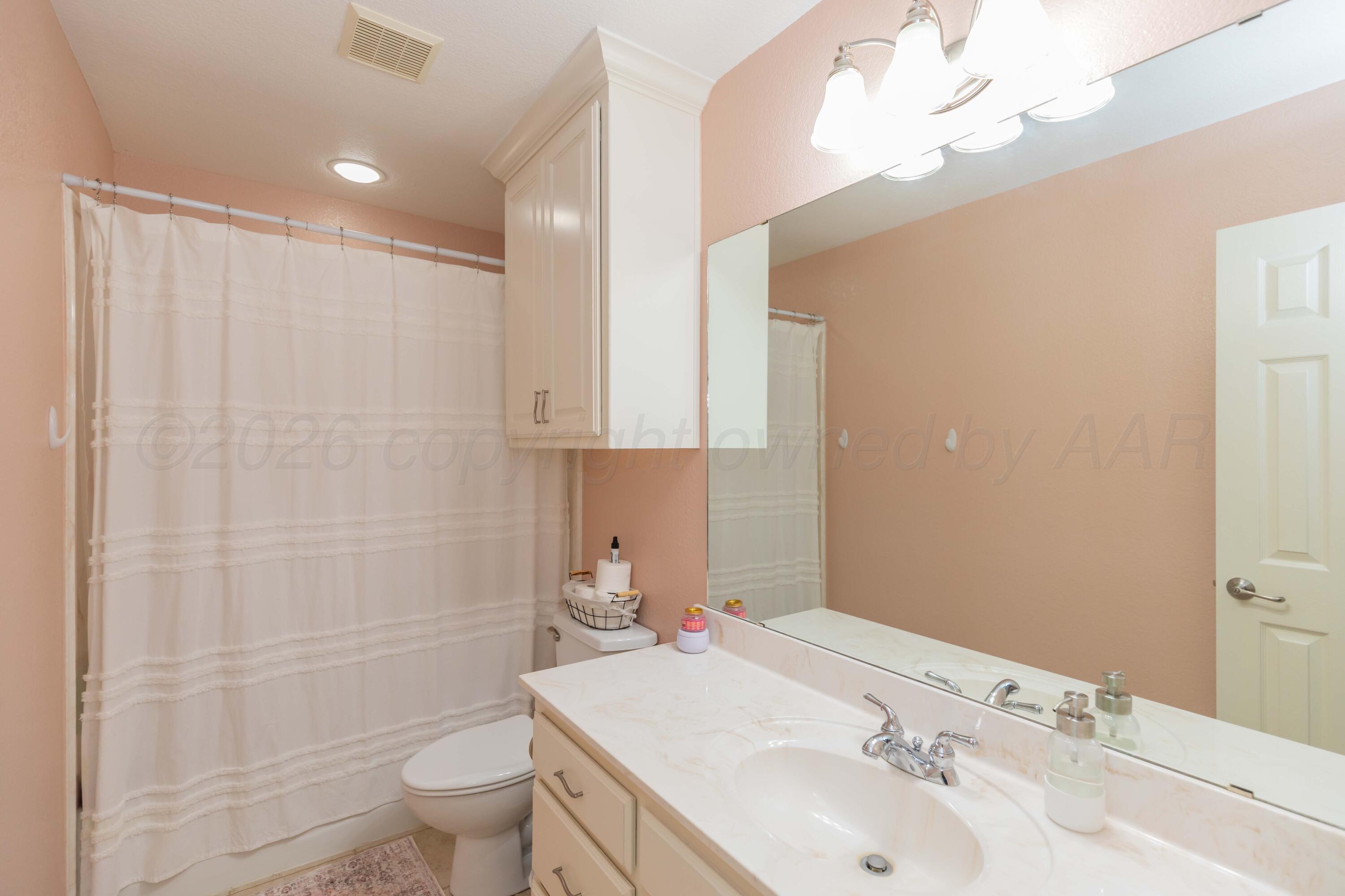 5 Portrush Court Amarillo, TX 79124 - Photo 36 of 46 BATHROOM 3 VIEW 1