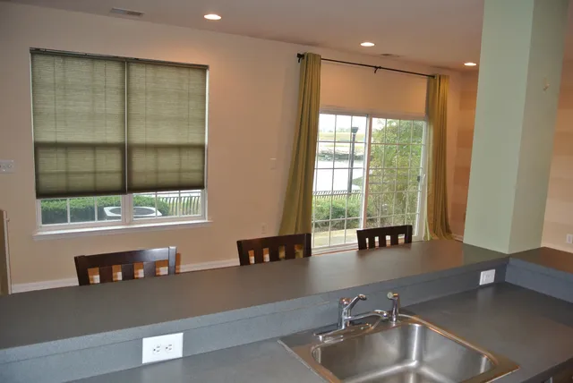 $3,400 | 88 Lyon Court, Jersey City, NJ 07305