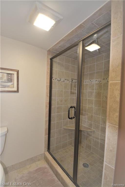 2947 Walsh Drive Rochester Hills, MI 48309 - Photo 11 of 18