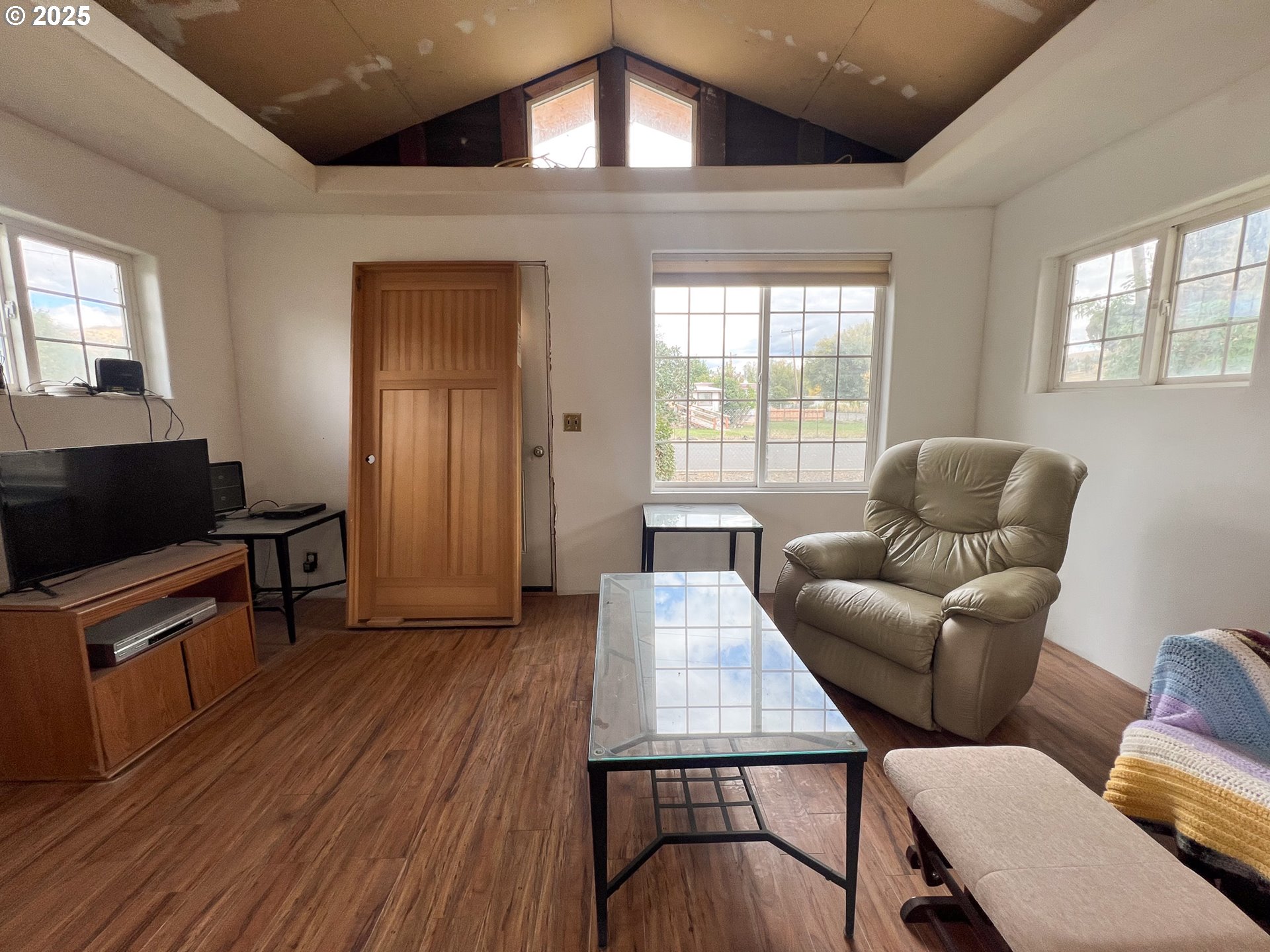 809 Ingle Street Mount Vernon, OR 97865 - Photo 12 of 34