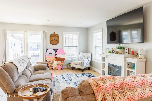 $325,000 | 115 Marjorie Lane, Unit 3, Middleburgh, NY 12122